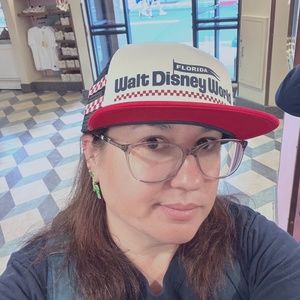 Meet your Posher, Kristin